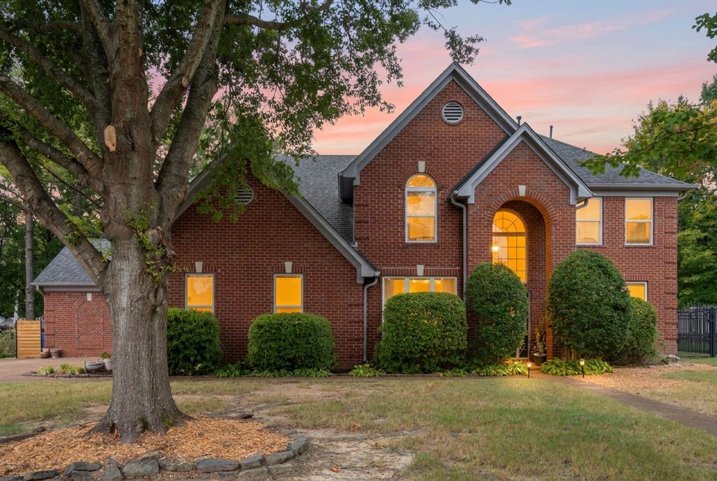 8087 Cambury Cv, Germantown