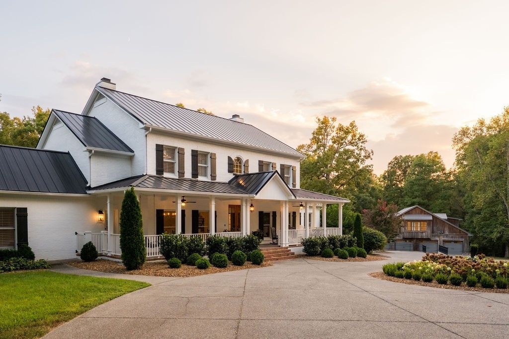 5813 Bending Chestnut Rd, Franklin