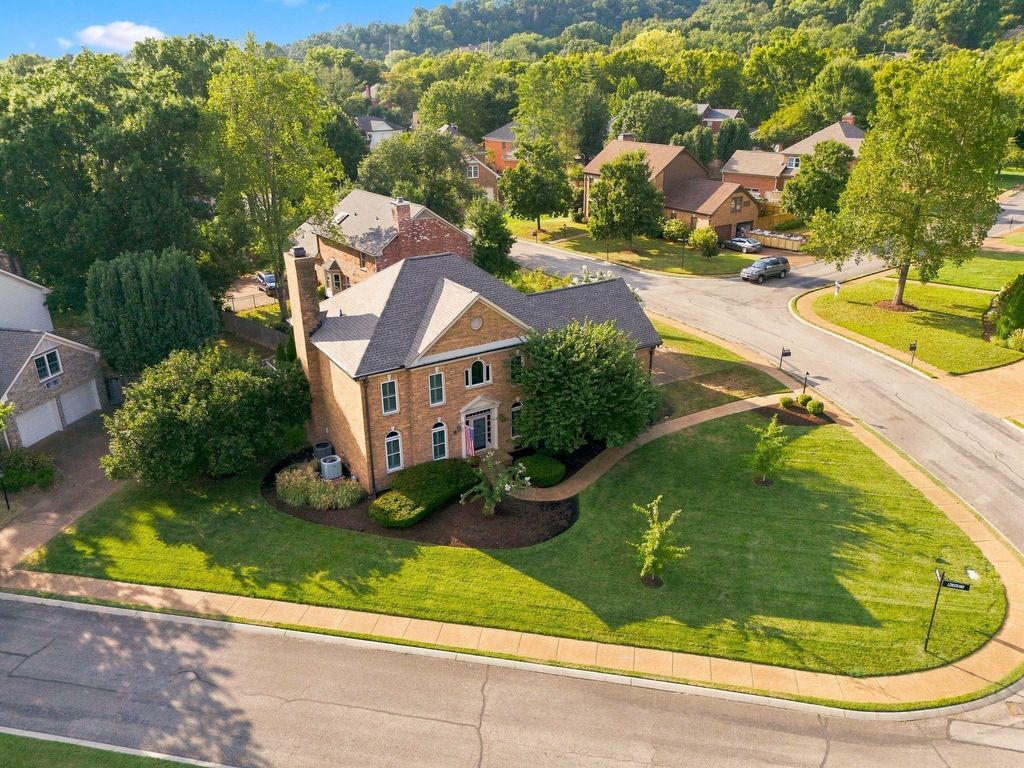 601 Dorshire Ln, Nashville