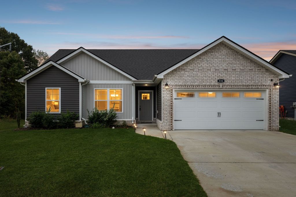 536 Lucky Ln, Clarksville