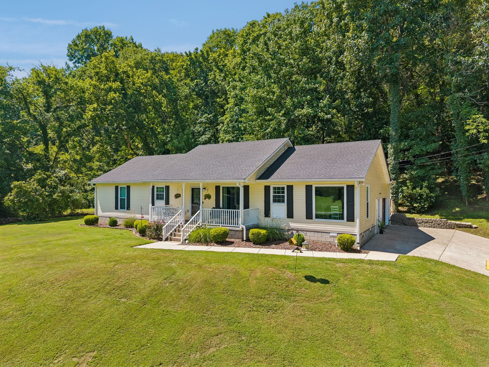 Photo for MLS 3611442 in 6923 Nolensville Rd Brentwood, TN - 37027