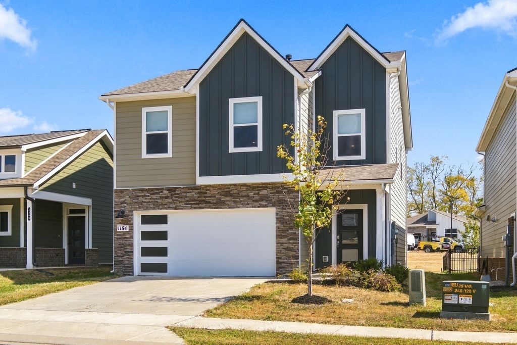 1164 Linn Cove Ct, Gallatin