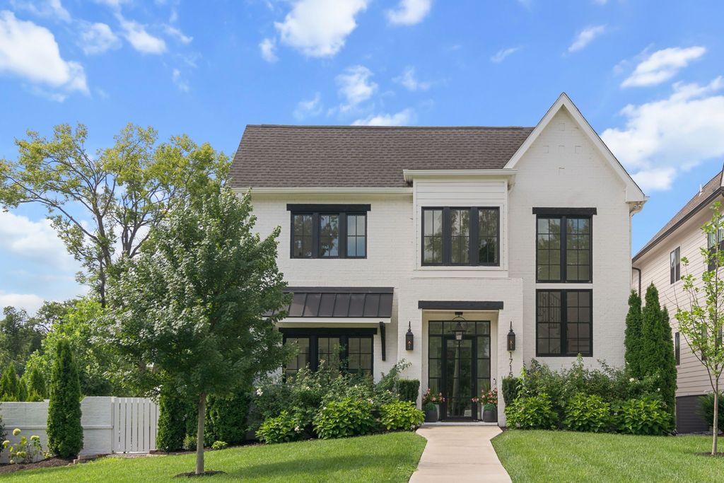 1715 Hillmont Dr, Nashville