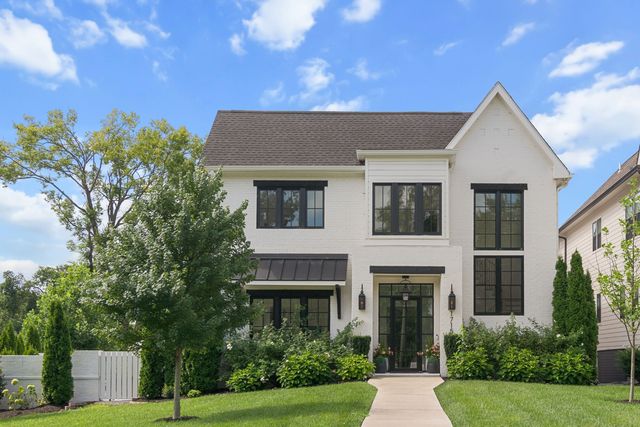 1715 Hillmont Dr, Nashville