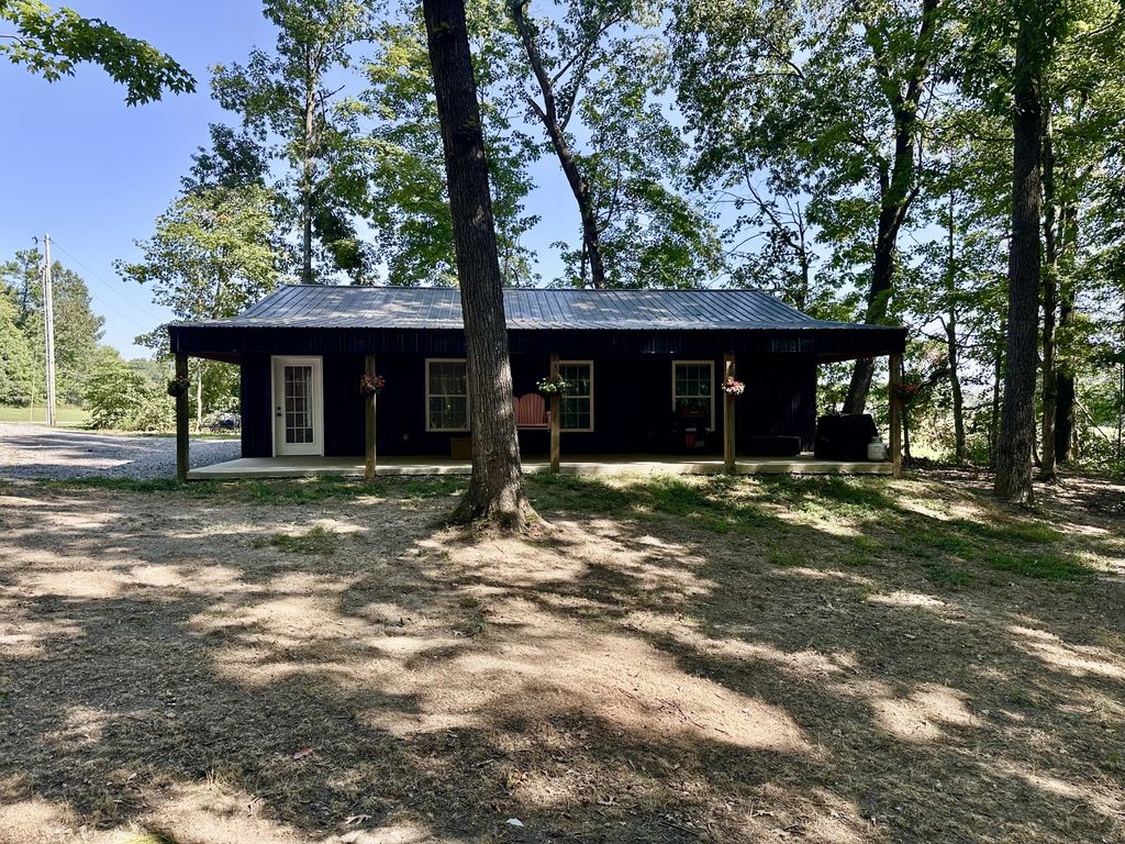 3424 Dobbins Pike, Portland