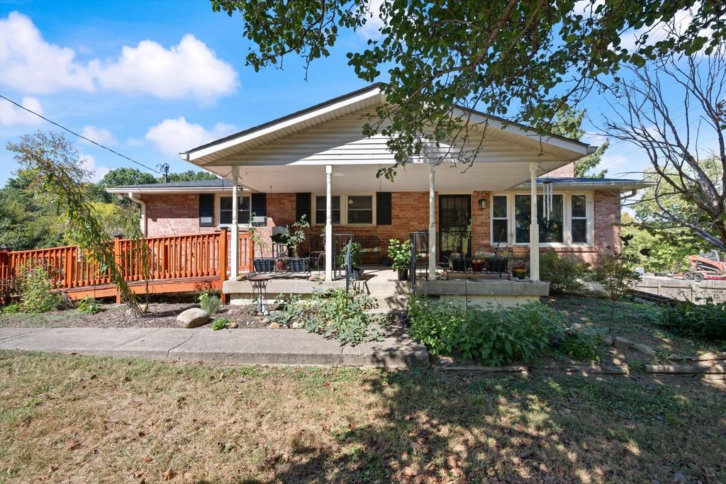 215 Shevel Dr, Goodlettsville