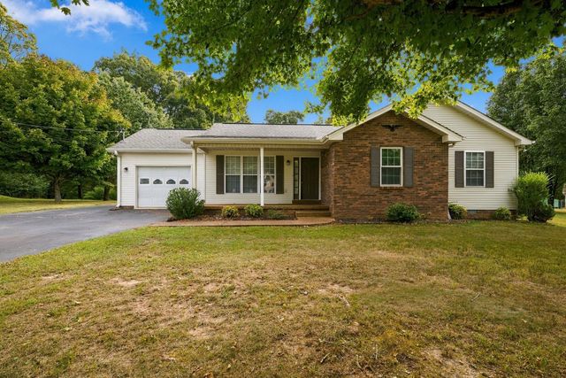 103 W Dell Rd, Dickson