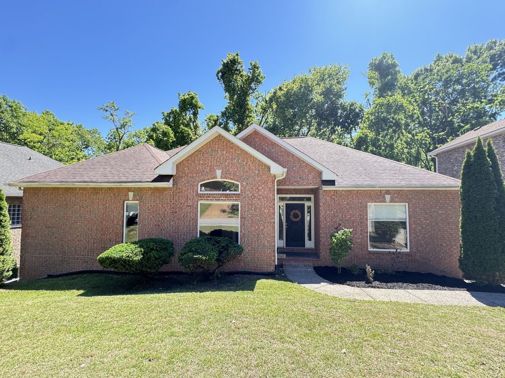 7145 Forrest Oaks Dr, Nashville