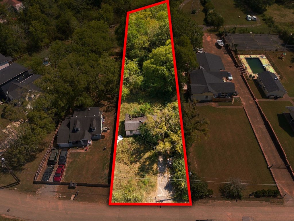 1522 E Stewarts Ln, Nashville