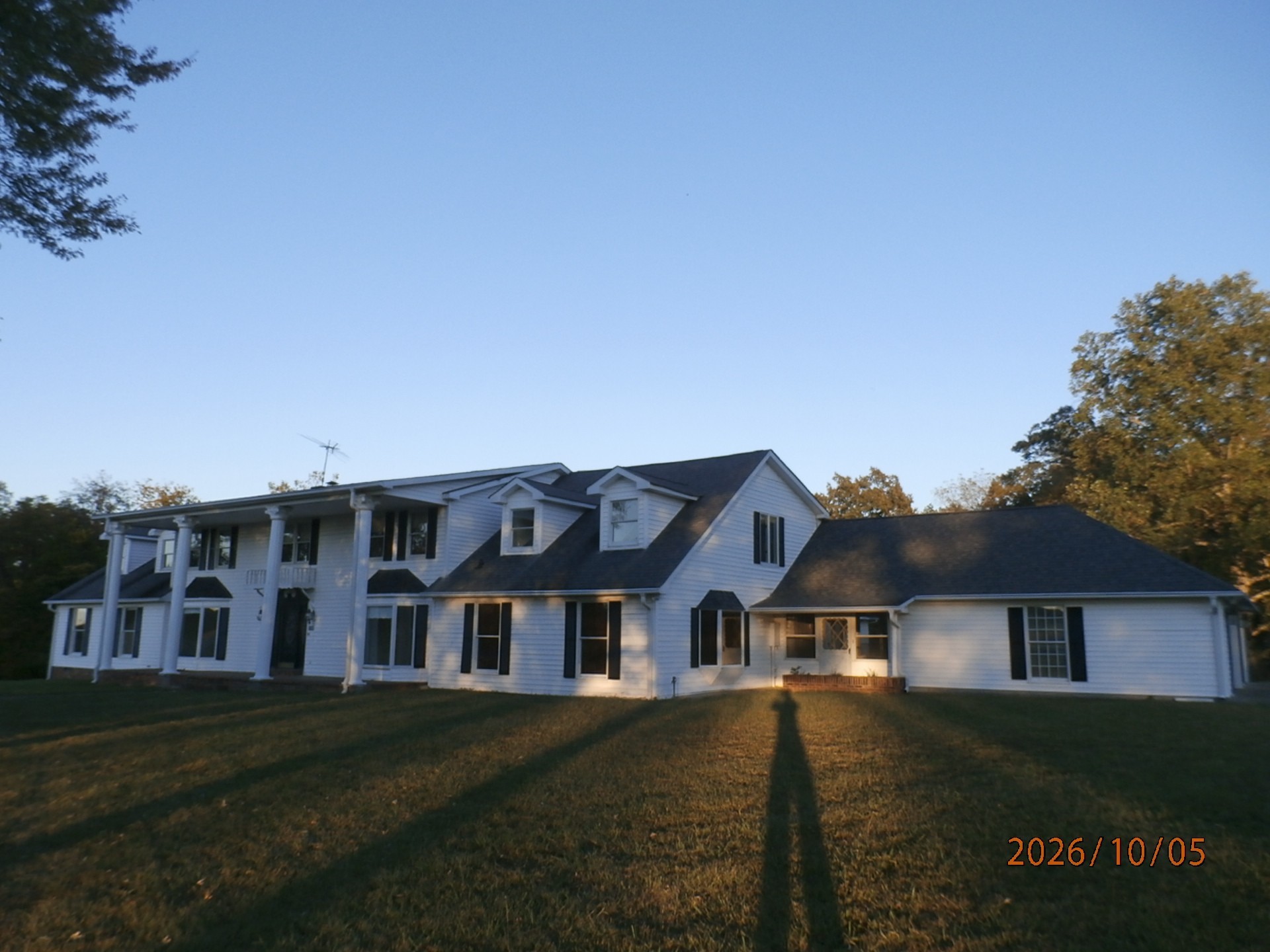 Home for sale in 5300 31w Hwy Portland, TN