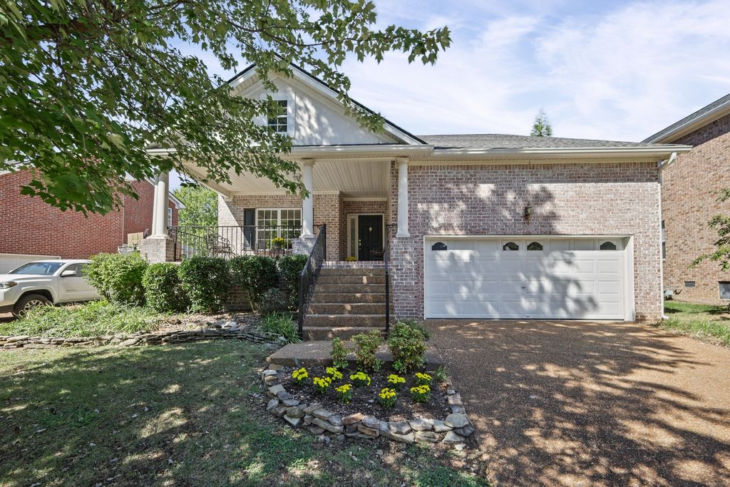 6108 Brentwood Chase Dr, Brentwood