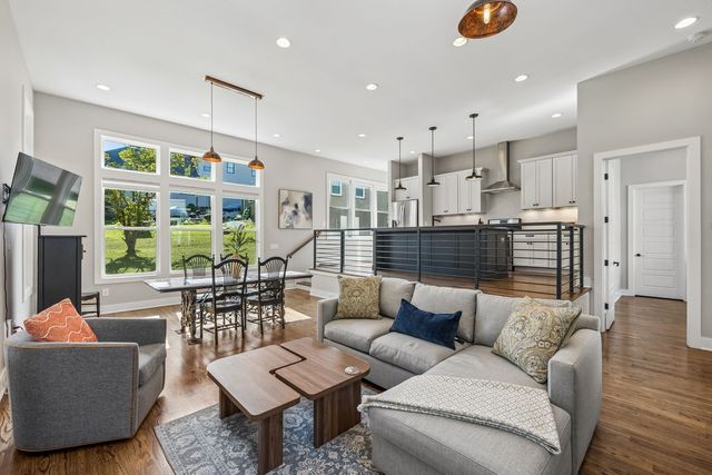 2605d Traughber Dr, Nashville
