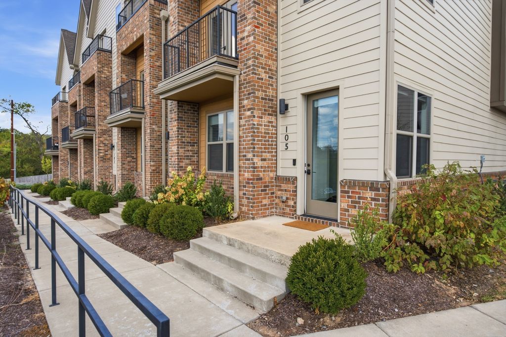 7341 Charlotte Pike 105, Nashville