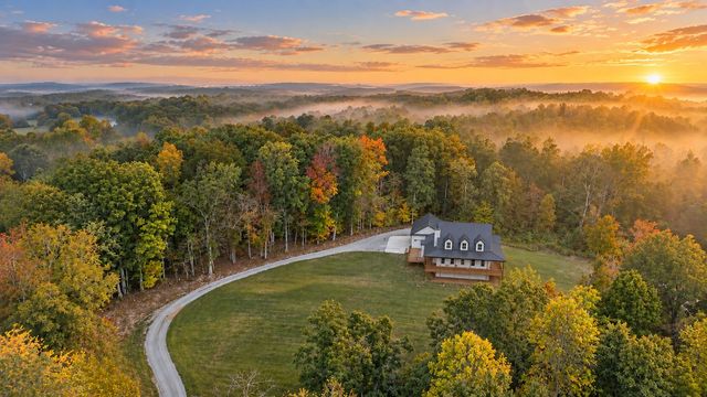 1061 Big Bartons Creek Road, Dickson