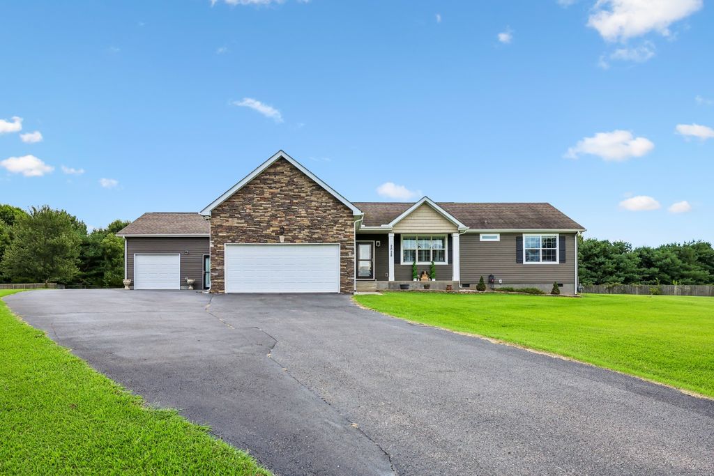 2028 Mason Ln, Spring Hill
