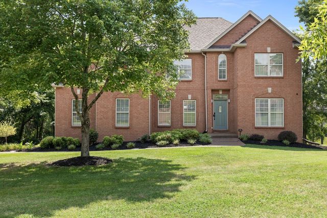 812 Lynn Dr, Goodlettsville