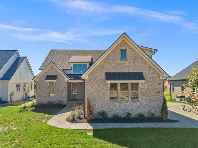 814 Brookdale Ct, Lebanon