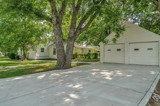 302 Maple St, Madison