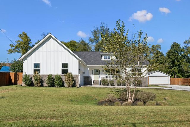 352 Bellevue Rd S, Nashville