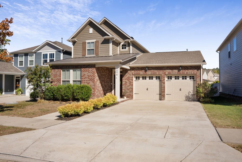 175 Picasso Cir, Hendersonville