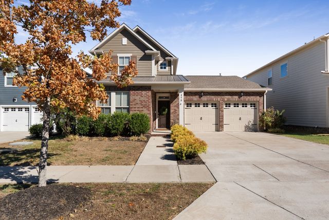 175 Picasso Cir, Hendersonville