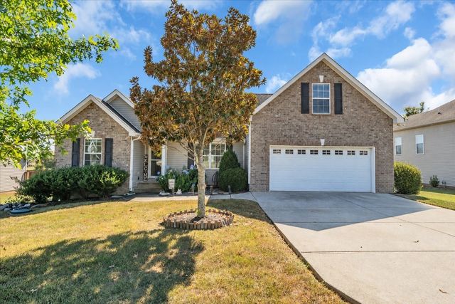 1233 Crescent Ridge Dr, Murfreesboro