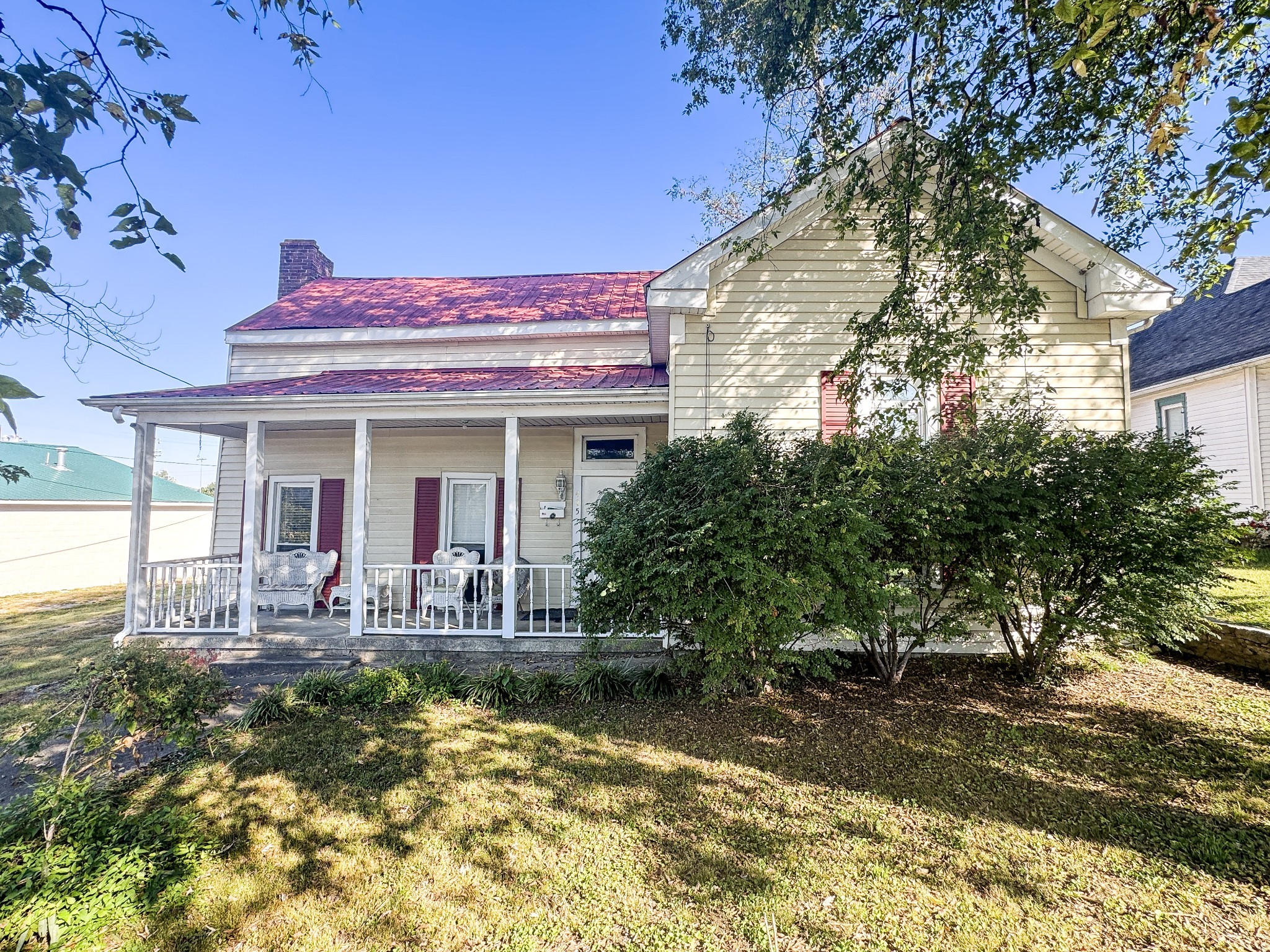 Home for sale in 405 E Main St Hartsville, TN