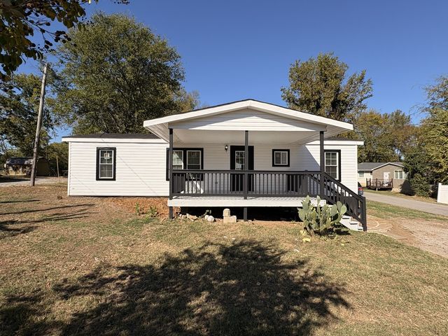 542 W Eastland St, Gallatin