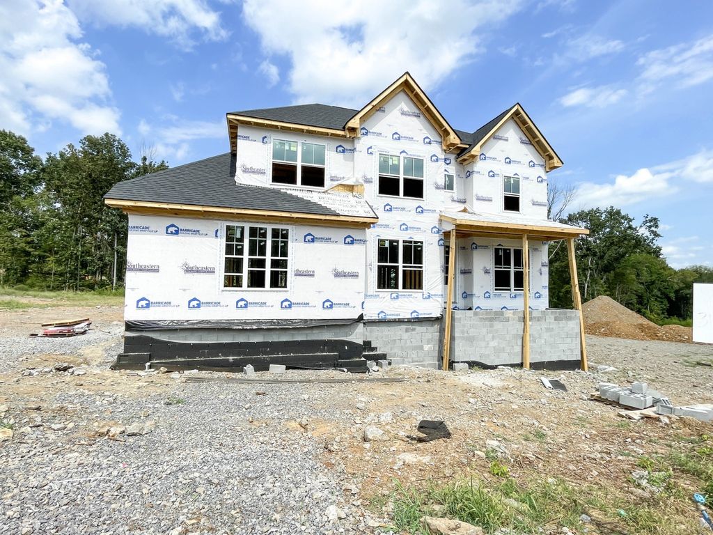 314 Goodwin Ln, Lebanon