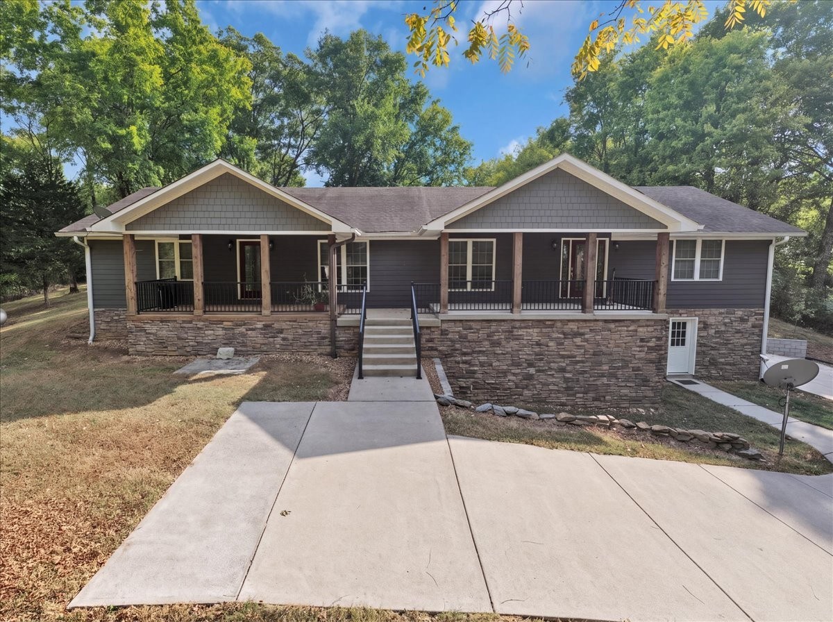 Home for sale in 1527 Old Belfast Rd Lewisburg, TN