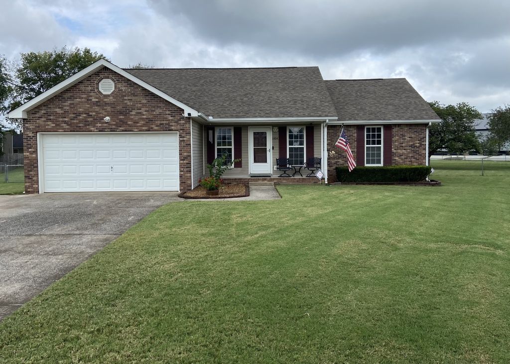 1404 Elliott Ct, Clarksville