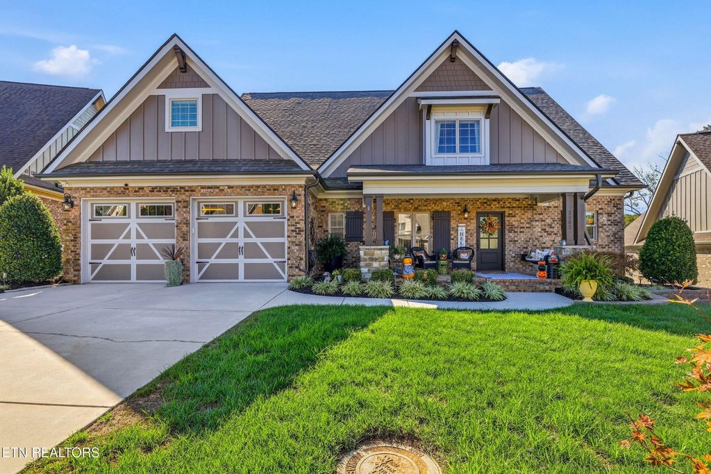 2382 Misty Mountain Circle, Knoxville