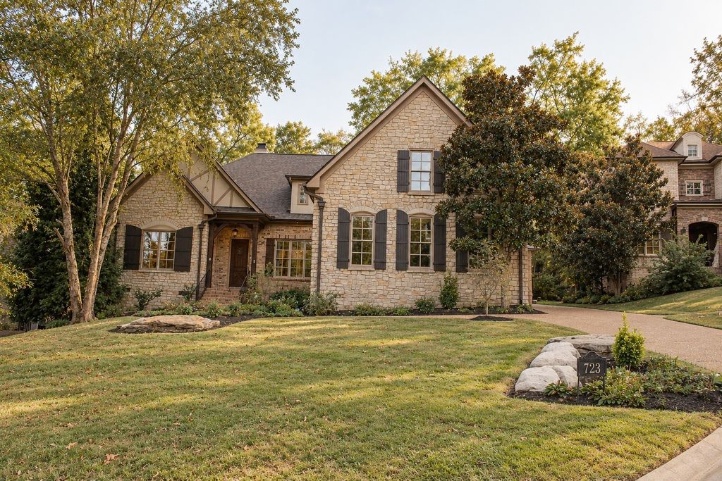 723 Azalea Ct, Franklin