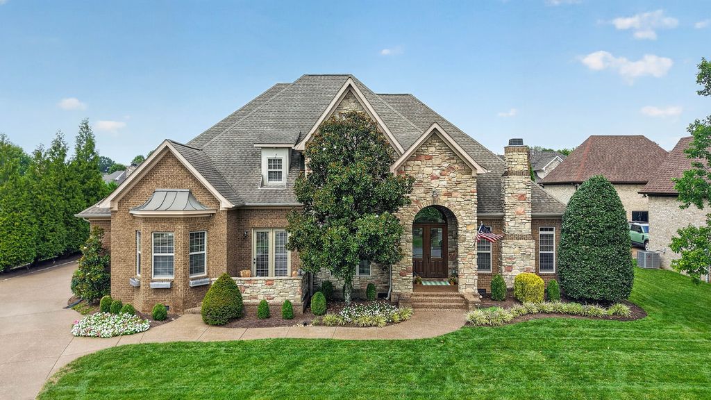 1006 Pintail Pl, Hendersonville