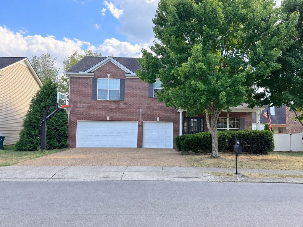 6002 Thrush Ct, Spring Hill