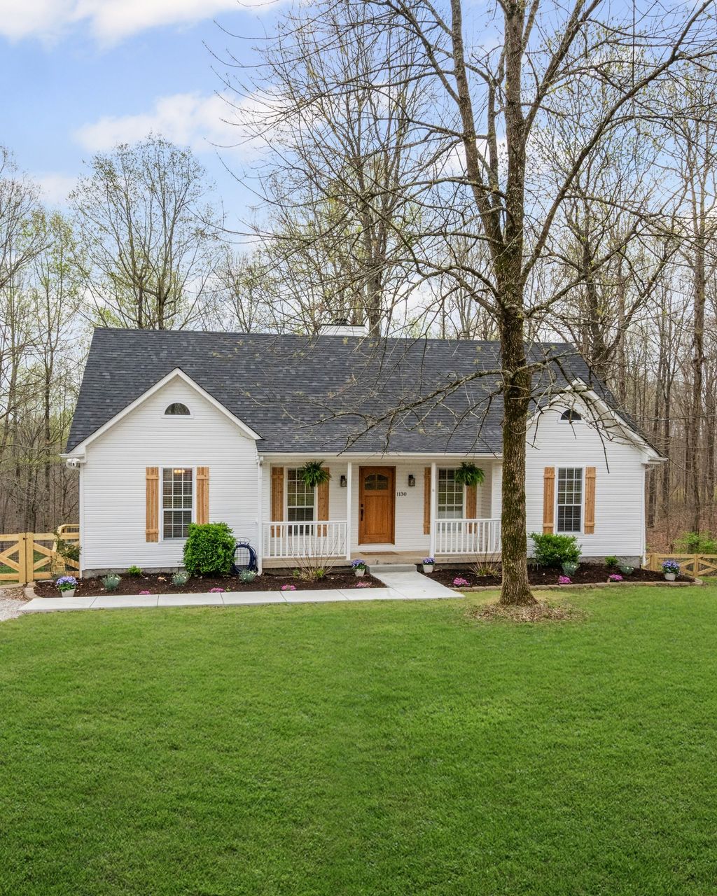 1130 Old Charlotte Pike, Pegram