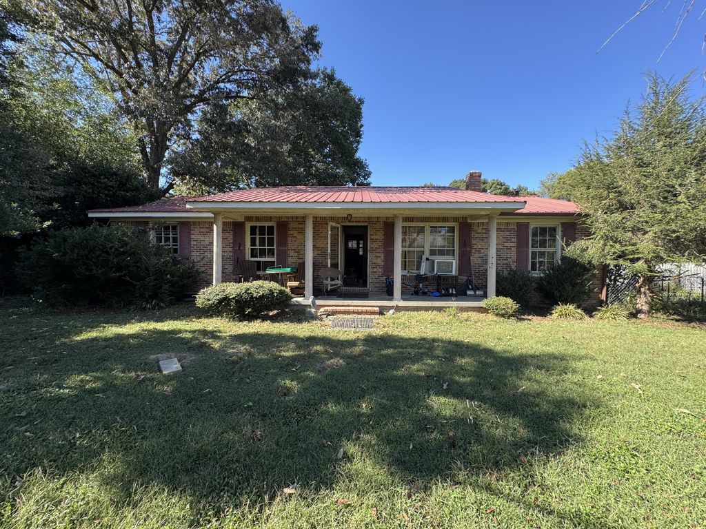 265 Obie Adcock Rd, Smithville