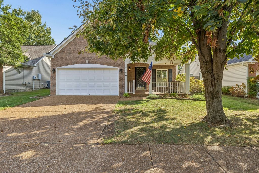 3219 Gardendale Dr, Franklin