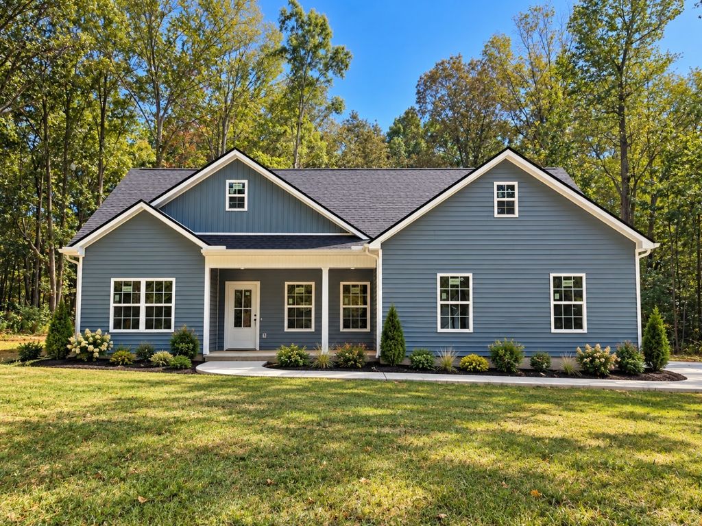 120 Grosch Rd, Manchester