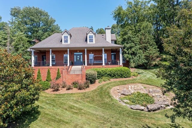8216 W Chase Ct, Nashville