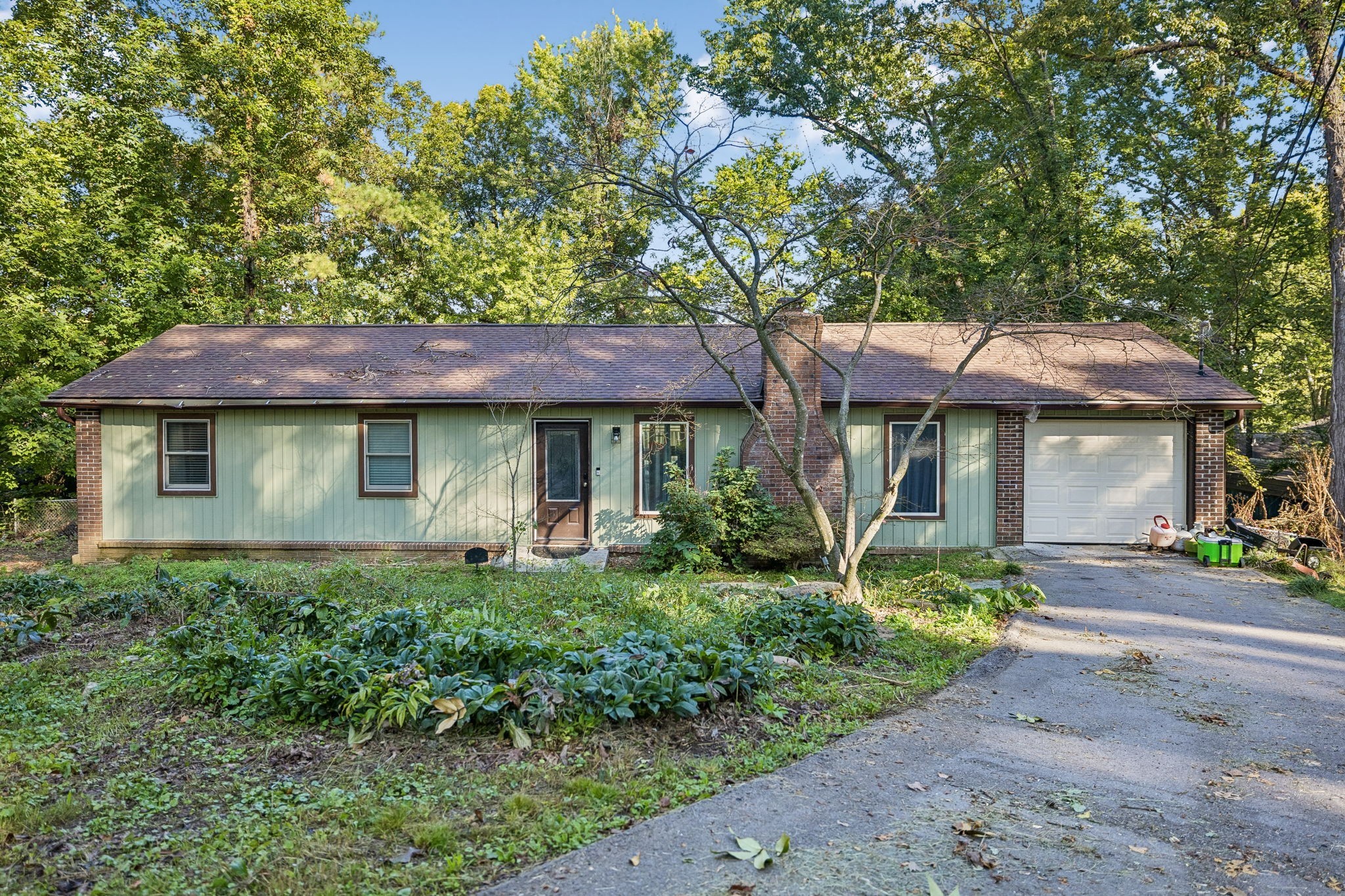 Photo for MLS 3620429 in 304 Wardley Rd Knoxville, TN - 37934