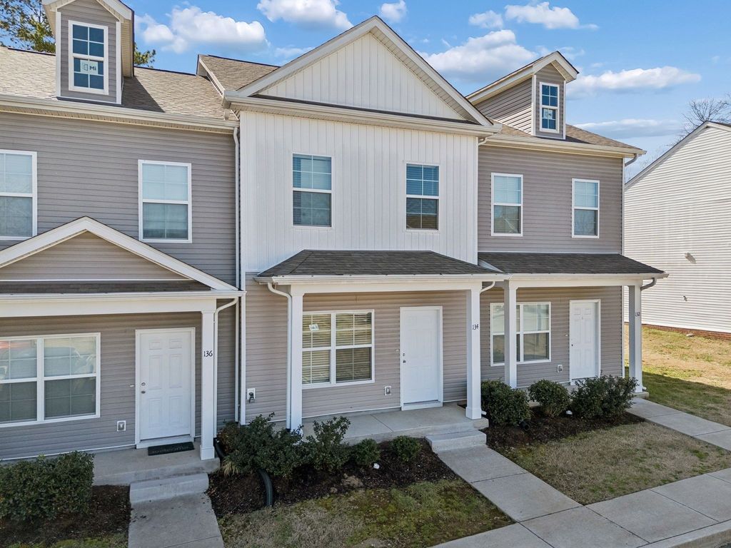 134 Kathryn Ct, Columbia