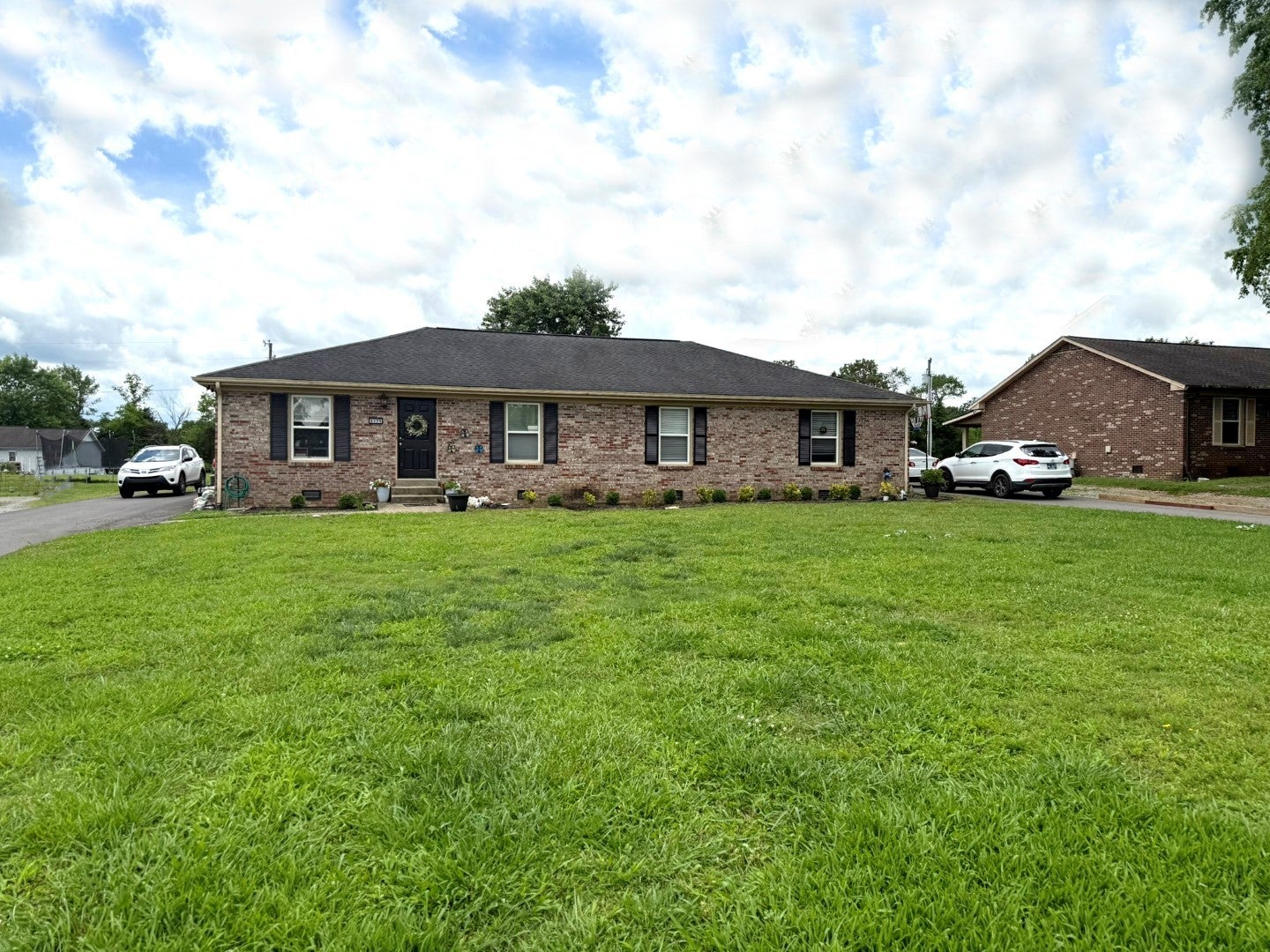 Photo of Listing #2898299