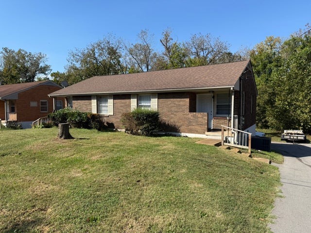 352 Foxglove Dr, Nashville