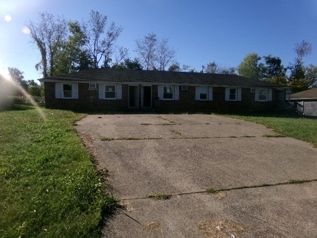 Photo for MLS 3032995 in 106 Tandy Dr Clarksville, TN - 37042