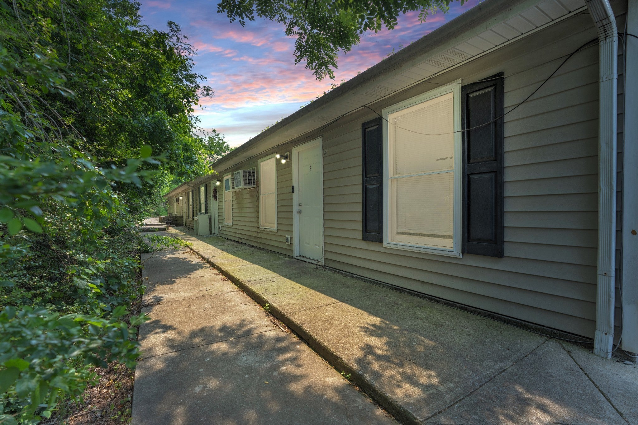 Photo for MLS 3038188 in 191 Oak St Clarksville, TN - 37042