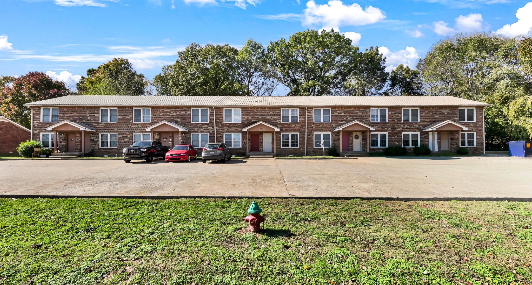 Photo for MLS 3039412 in 140 Darlene Dr Clarksville, TN - 37042