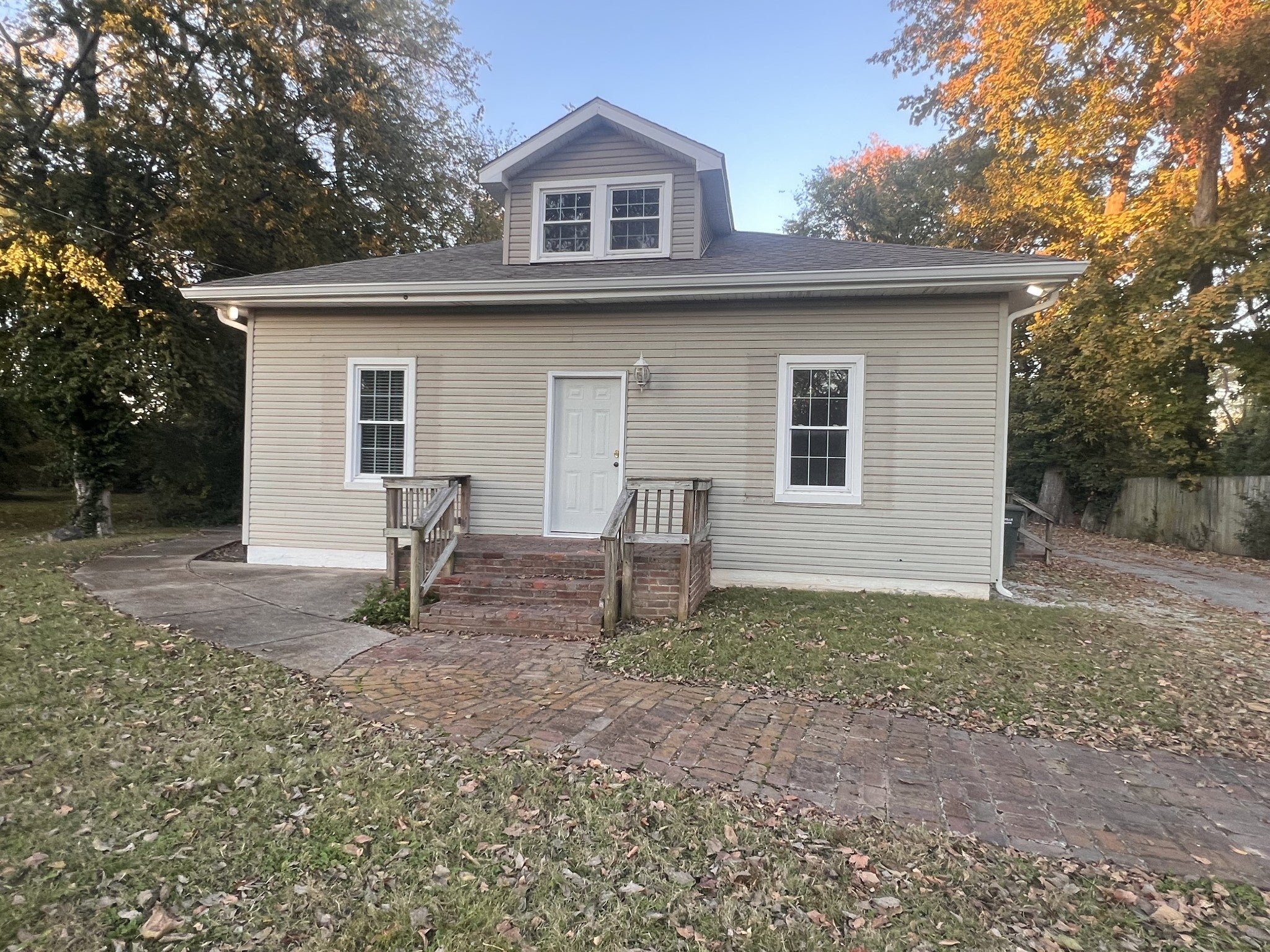 Photo of Listing #3041962