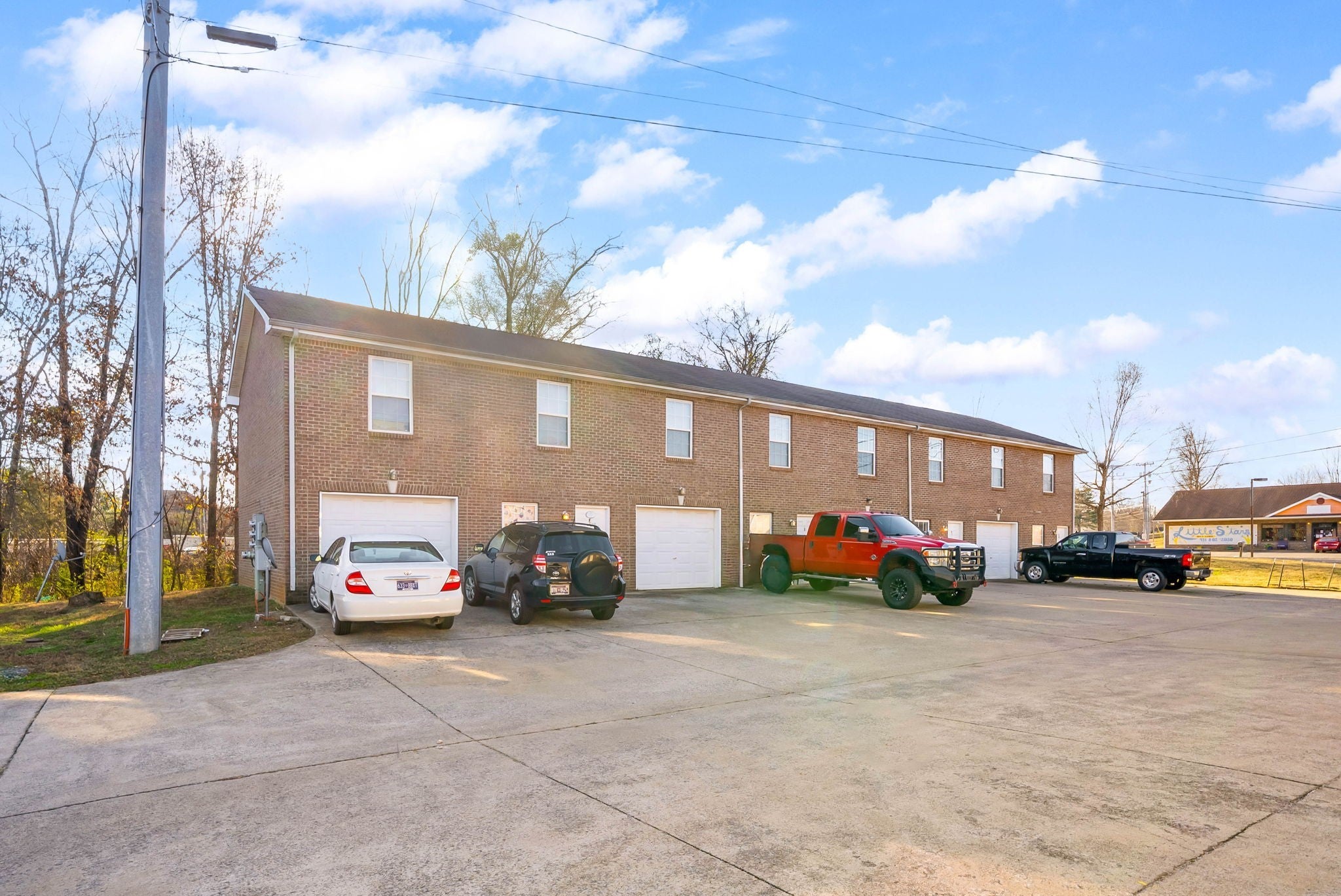 Photo of Listing #3071693