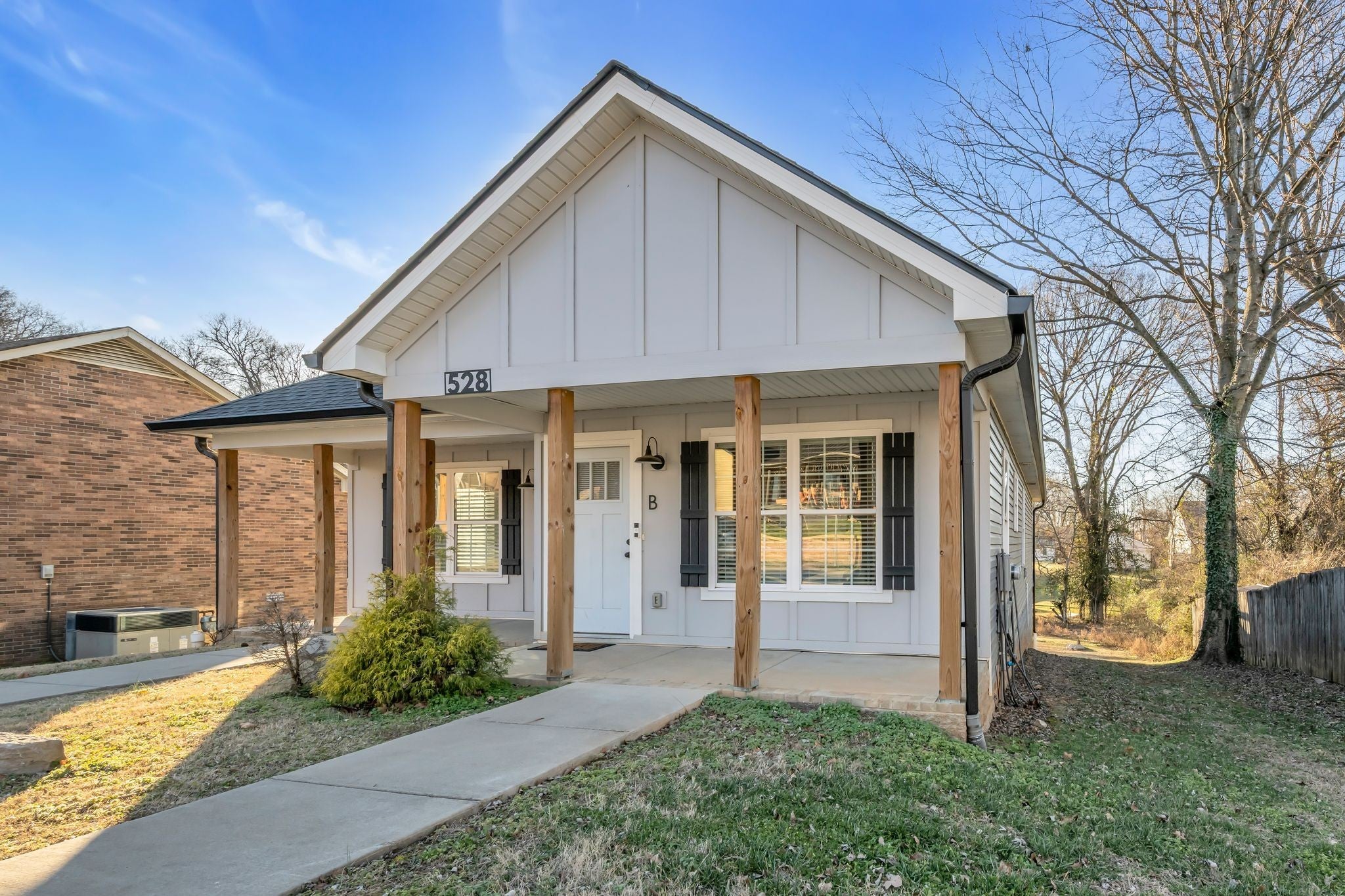 Photo of Listing #3097844